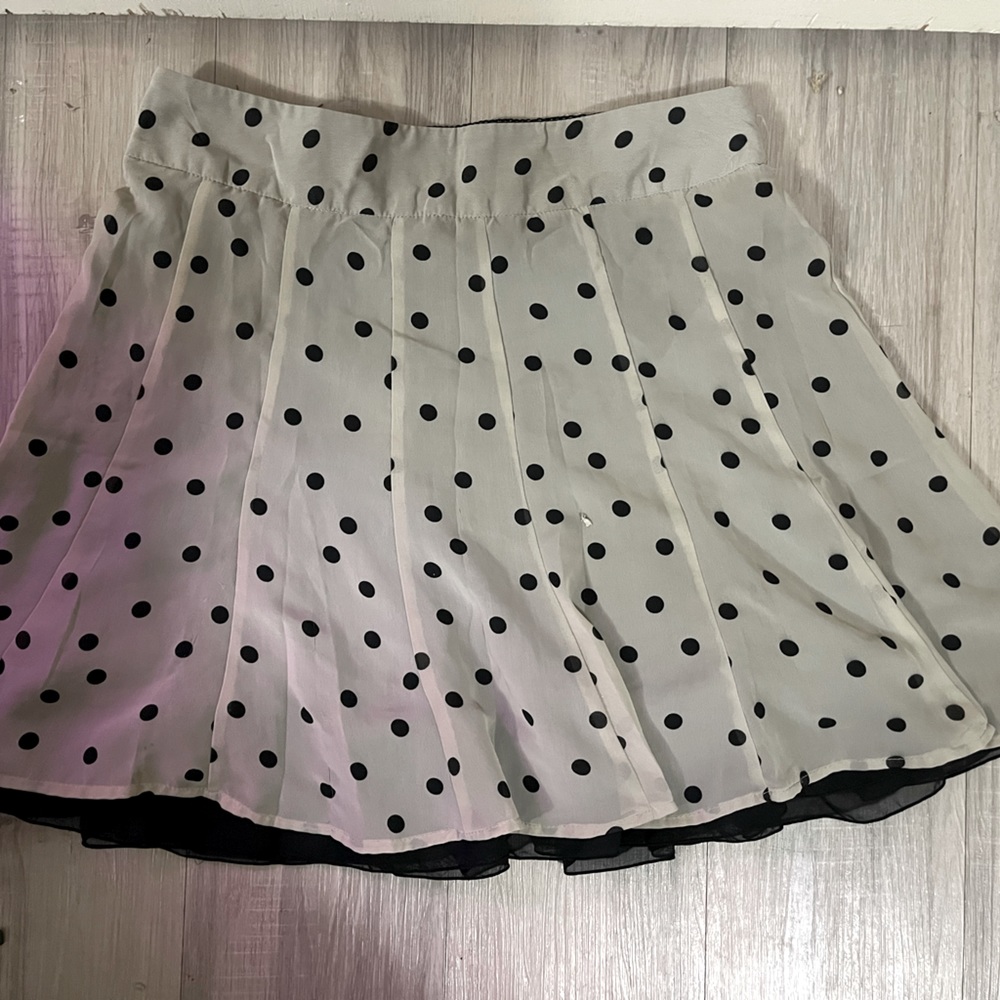 Polkadotted double layered business skirt